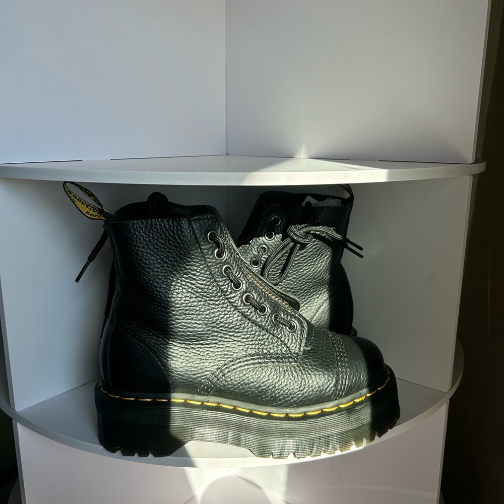 Doc martens (Sinclair) - Picture 2 of 4